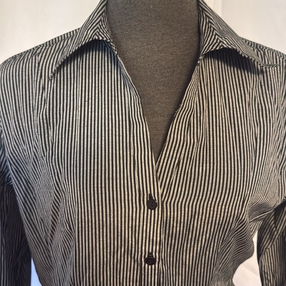 Grand & Greene Black and White Fitted Long Sleeve Shirt - Picture 3 of 10